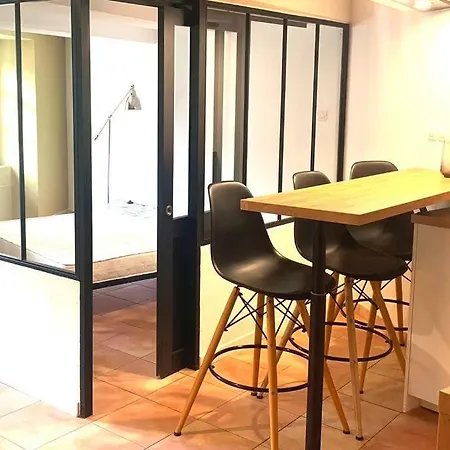 Апартаменти Studio Cosy Hyeres Coeur De Ville *