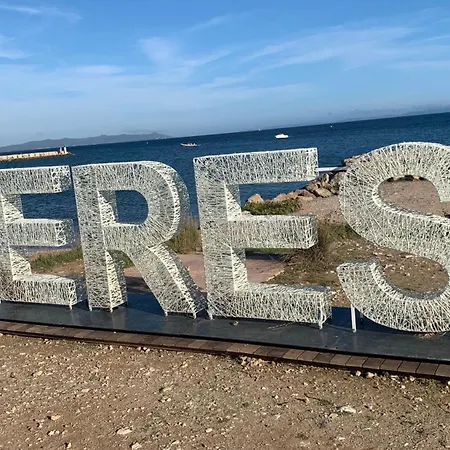 Cosy Avec Deux Vélos Coeur De Hyères