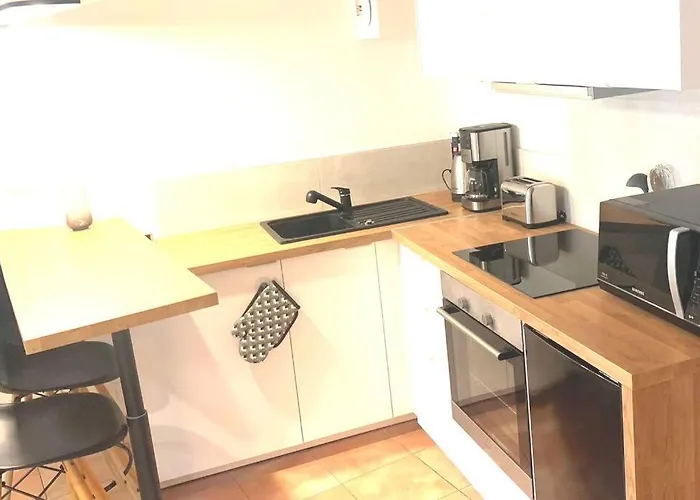 Апартаменти Studio Cosy Hyeres Coeur De Ville Єр