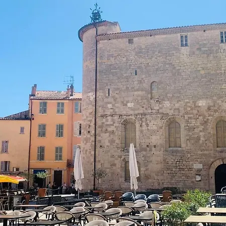 Lägenhet Studio Cosy Hyeres Coeur De Ville Hyères